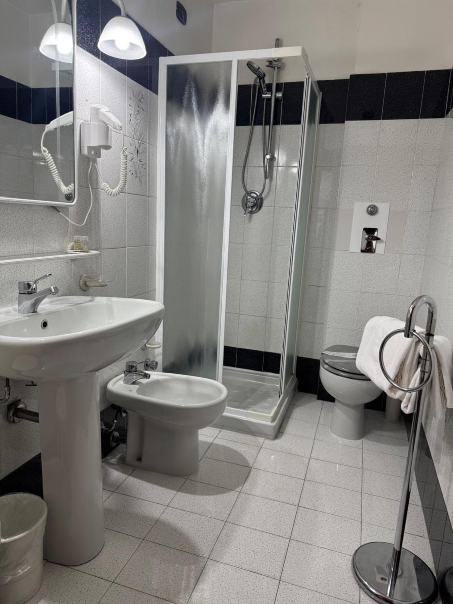 מילאנו Hotel Valganna מראה חיצוני תמונה
